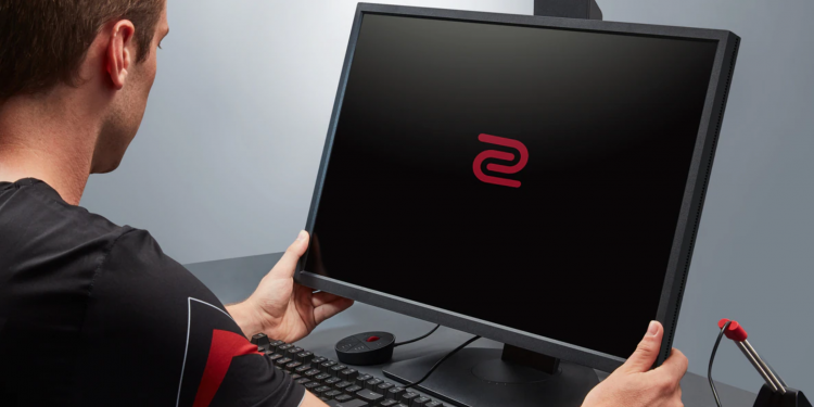 BenQ Zowie XL2411K ve BenQ Zowie XL2546K