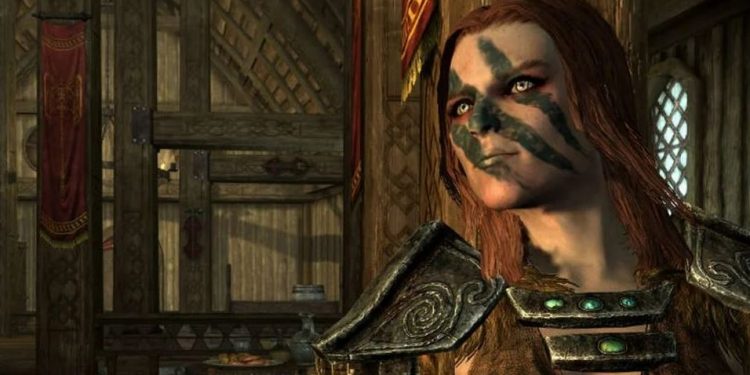 The Elder Scrolls 5: Skyrim hayranının Avcı Aela benzerliği dikkat çekti