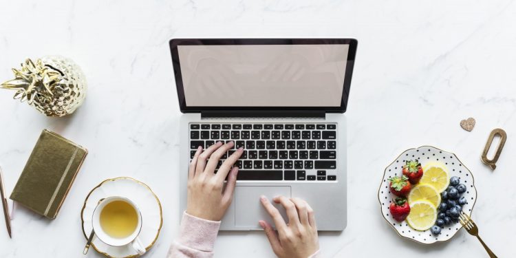 Neden Bir İçerik Üretici MacBook Air Kullanır? 