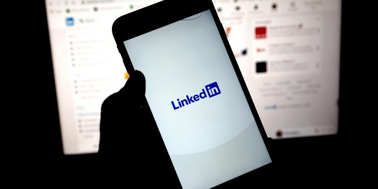 LinkedIn hikaye özelliğini kaldırıyor