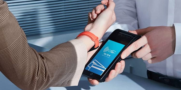 Xiaomi Mi Smart Band 6 NFC Avrupa’da Satışa Çıktı