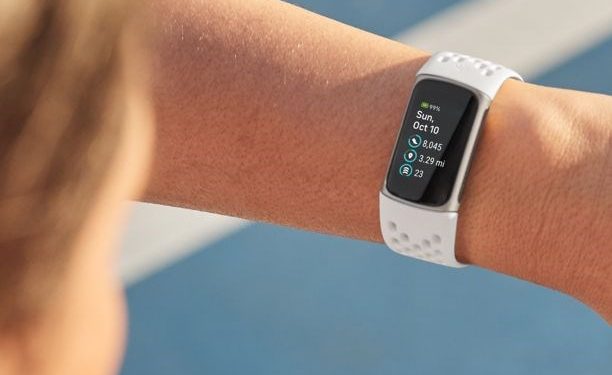 Sağlık ve Fitness Takip Cihazı Fitbit Charge 5, Türkiye’de Satışa Çıktı!