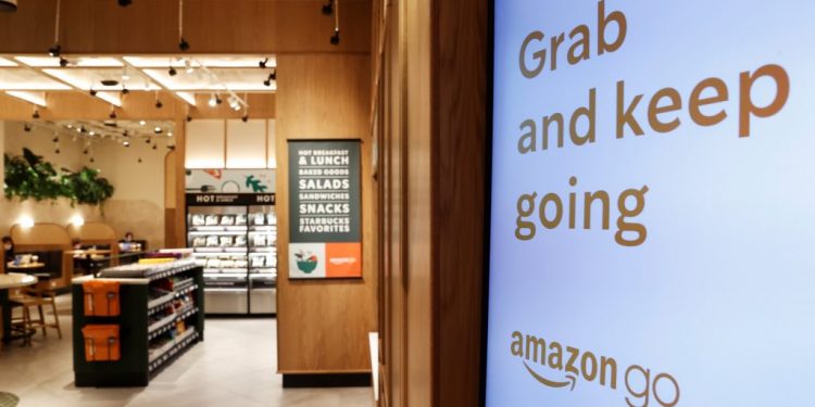 Kasiyersiz İlk Starbucks Açıldı