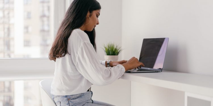 En İyi 5 Sunum Hazırlama Programı (PC/Android/iOS)