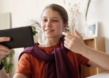 Yabancılarla Konuşma Uygulamaları