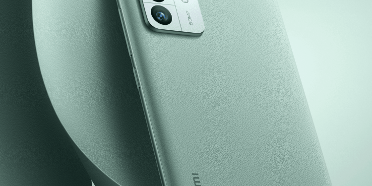 Xiaomi 12 Serisi Akıllı Telefonunu Tanıttı