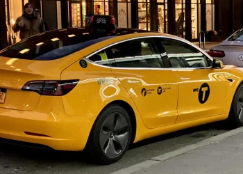 Tesla Taksi Projesi Askıya Alındı