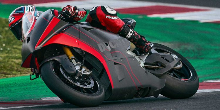 Ducati MotoE Racer Piste Çıktı