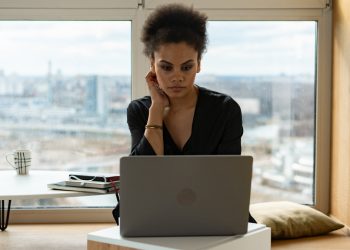 Sesi Yazıya Çevirme