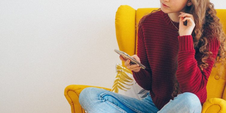 Schmooze Uygulaması: Beğendiğiniz Capslere Göre Bir Eşleşme Arama