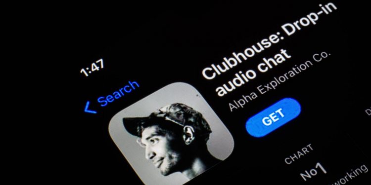 Clubhouse Metin Tabanlı Sohbet Odaları Ekliyor