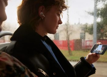 Yeni iPhone SE Mi, Android Rakipleri Mi?