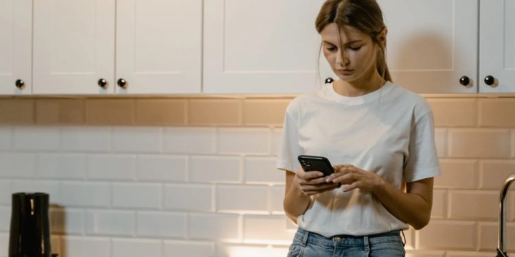 Telefondaki Uygulamalar Çöküyor, Çözümü Nedir?