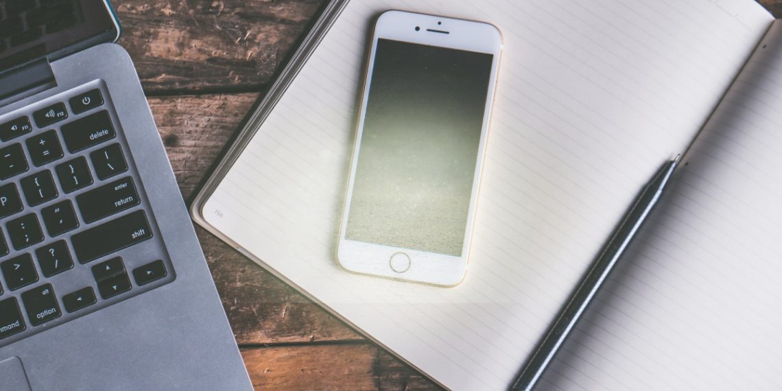 iPhone Hoparlör Temizleme Nasıl Yapılır?