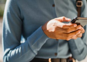 iPhone Kendi Kendine Kapanıyor, Çözümü Nedir?