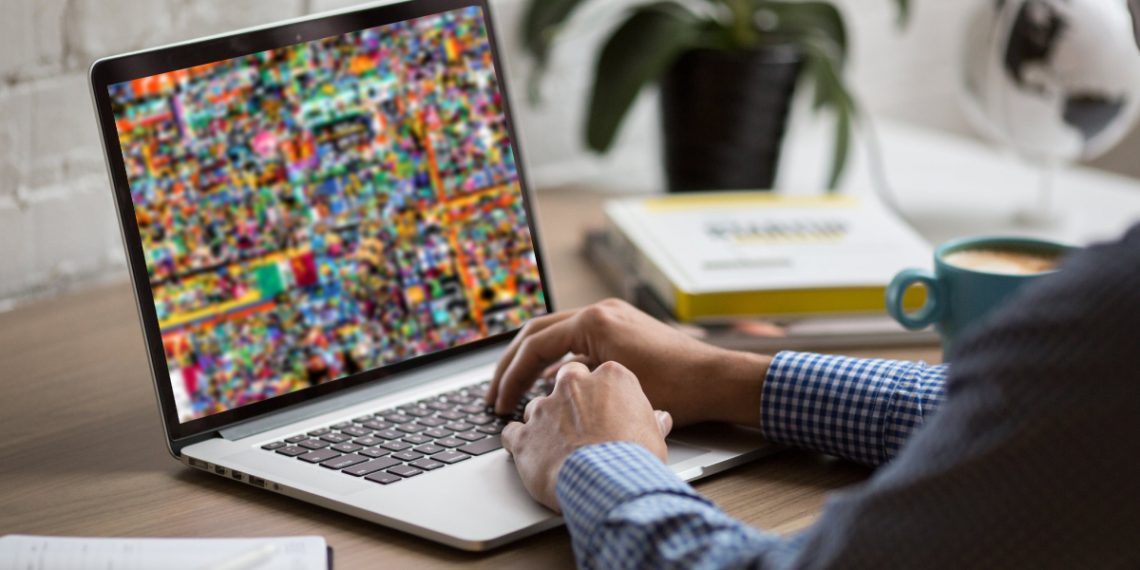 r/Place Nedir? Nasıl Çalışır?