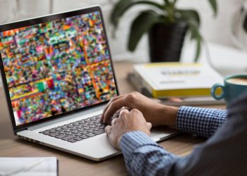 r/Place Nedir? Nasıl Çalışır?