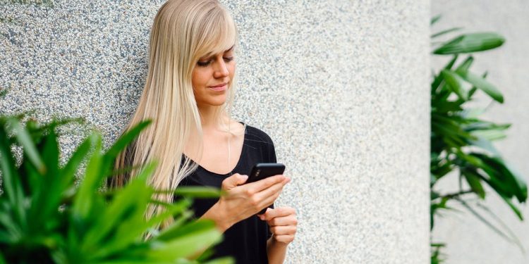 WhatsApp Plus Zararları Neler?