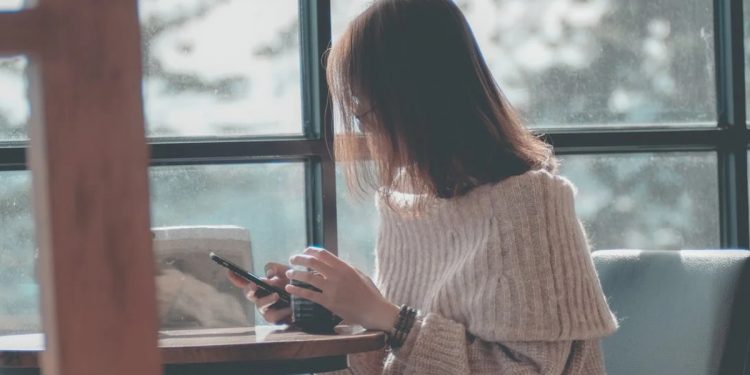 Telefonum Kulaklık Modunda Kaldı, Çözümü Nedir?