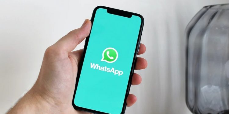 WhatsApp Ticaret Politikası’nı İhlal Eden İşletmeleri Uyarıyor