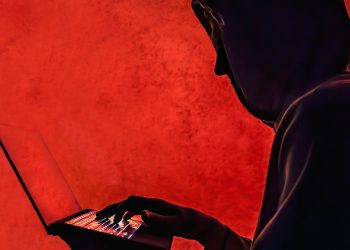 Google Android ve iOS Kullanıcılarını Uyardı