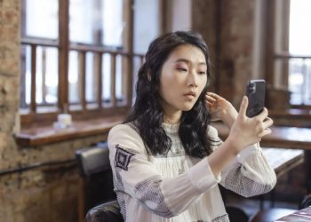 iPhone Ses Tuşu Bozuldu, Çözümü Nedir?