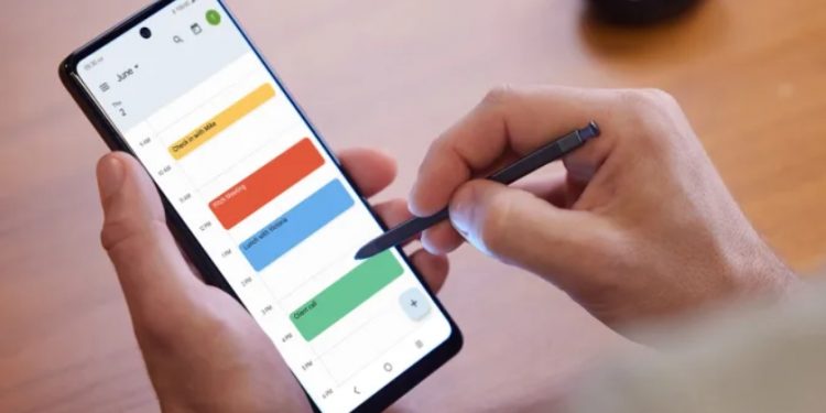 TCL Stylus 5G Telefonunun Özellikleri ve Fiyatı