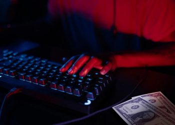 Twitch Bit Nedir, Ne Kadar Yapar?