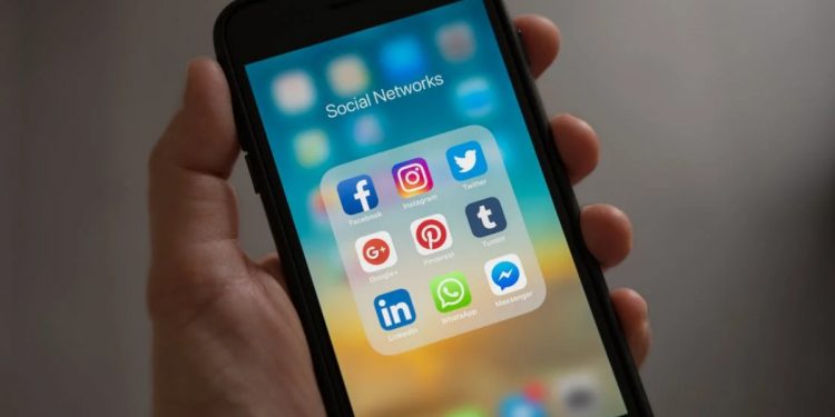 En Çok Kullanılan Sosyal Medya ve Mesajlaşma Uygulamaları