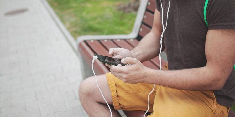 Spotify Çapraz Geçiş Nedir?