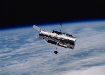 NASA, Hubble için SpaceX ile Ortaklık Kuracak