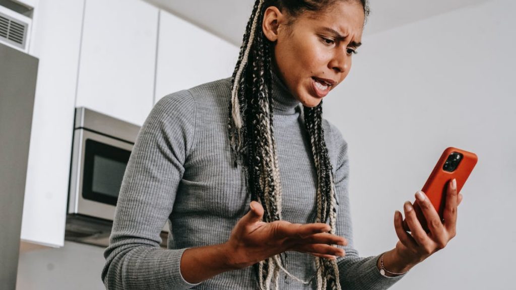 WhatsApp Sürekli Çevrim İçi Görünmek