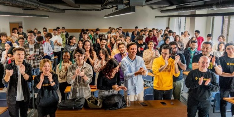 Binance Türkiye Öğrencilerle Buluştu