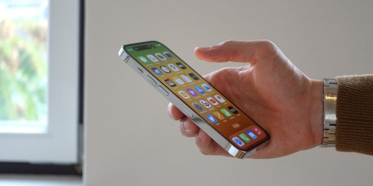 iPhone Klavye Büyütme