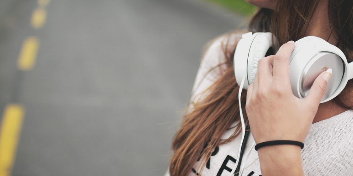 Kulaklığın Birinden Ses Gelmiyor, Çözümü Nedir?