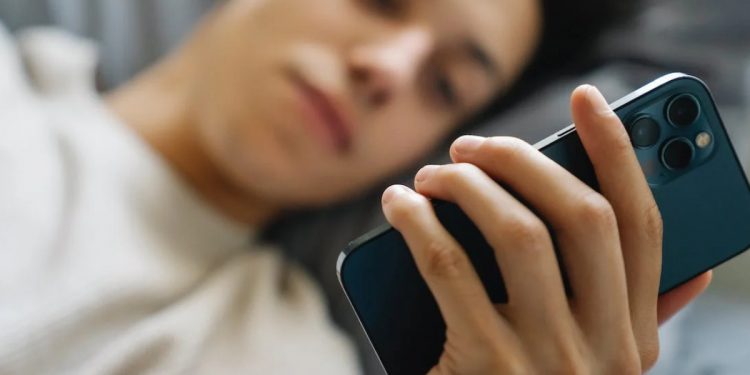 WhatsApp Kendine Mesaj Atma Özelliği Alıyor