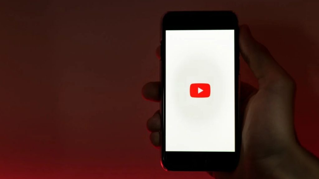 YouTube Yeni Tasarımı ile Kullanıcı Deneyimini İyileştiriyor