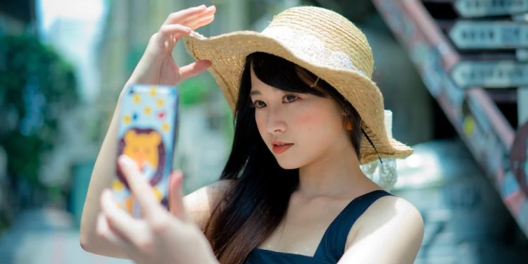 Instagram Hikaye Bulanık Çıkıyor