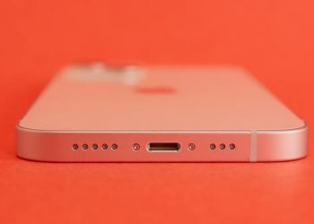 Apple Lightning Kablosu Sona mı Eriyor?