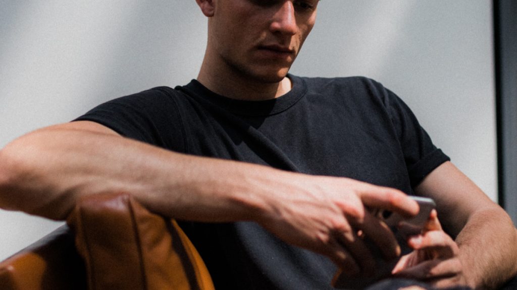 Sosyal Medyada Dolandırılma Giderek Yaygınlaşıyor