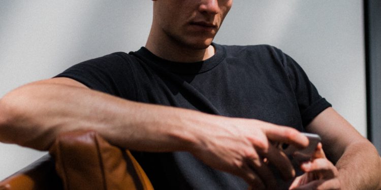 Sosyal Medyada Dolandırılma Giderek Yaygınlaşıyor