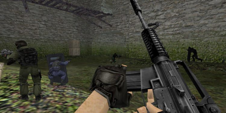 CS 1.6 Silahı Sağ Ele Alma