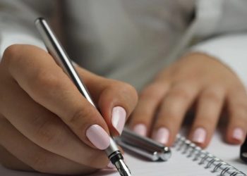 Doktorların El Yazısı Okunabilir Hâle Getiriliyor