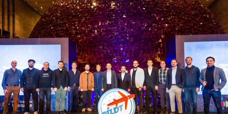 Türk Telekom PİLOT 10. Dönem Mezunlarını Verdi