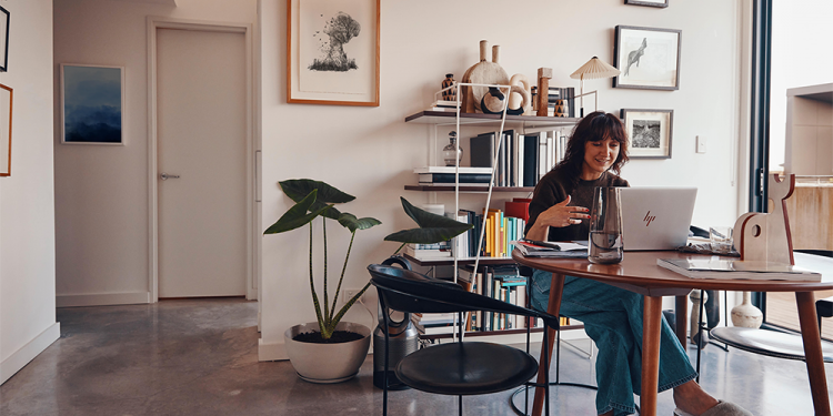 HP Dragonfly Ürün Grubunu CES 2023 Fuarında Tanıttı