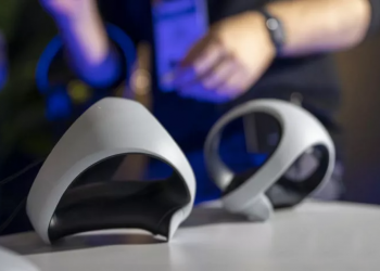Sony PSVR 2 ile İlgili Bilmeniz Gerekenler