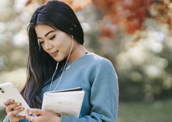 Facebook'ta Hikayeye Müzik Ekleme