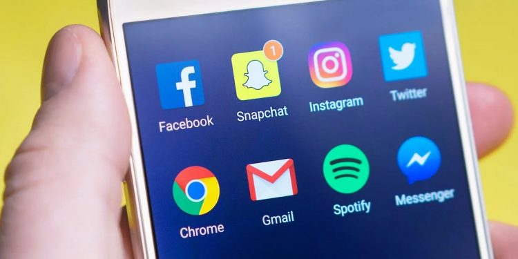 Sosyal Medya Adabı Nasıl Olmalıdır?
