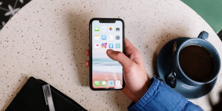 Telefon Instagram'a Girince Kapanıyor (Çözümü)