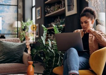 Uzaktan Eğitimde Sınavlar Nasıl Oluyor?